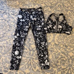 Old Navy Black and White Floral Activewear Top
